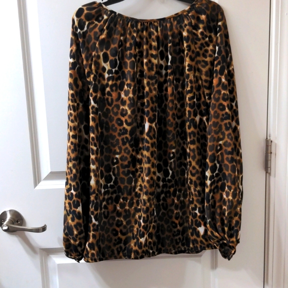 Express Medium Women's Long Sleeve Blouse in Leopard Print, Sheer, Lightweight - Picture 6 of 6